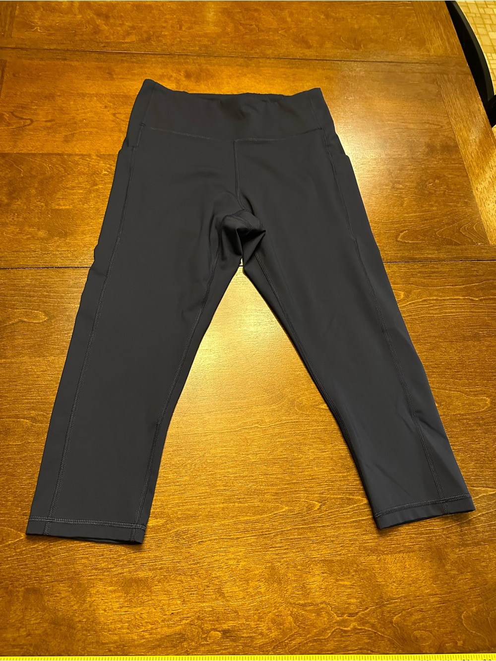Tek Gear Black Capri Leggings Large
